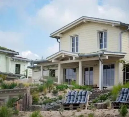 Holiday home Momare- Strandhaeuser Am Hainer - - Kleineseensucht - Seeschloesschen - Glueckskind *