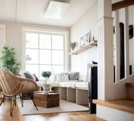 Momare- Strandhaeuser Am Hainer - - Kleineseensucht - Seeschloesschen - Glueckskind *