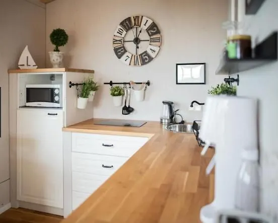 Momare- Strandhaeuser Am Hainer - - Kleineseensucht - Seeschloesschen - Glueckskind Neukieritzsch